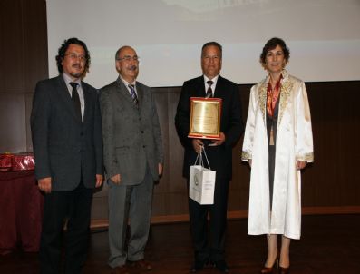 Dü Rektör Yardımcısı Prof. Dr. Mustafa Kepez Emekli Oldu