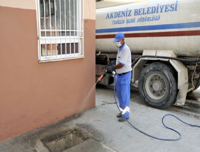 CENGIZ TOPEL İLKÖĞRETIM OKULU - Mersin'de Okullar Eğitime Hazırlanıyor