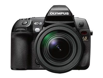 CANON - Olympus E-3  raflar için hazırlanıyor