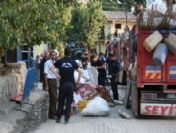 Polis Üç Kamyonda Silah Aradı