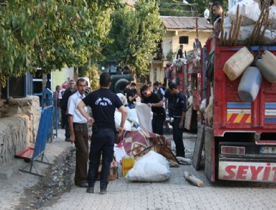YEŞILÖZ - Polis Üç Kamyonda Silah Aradı