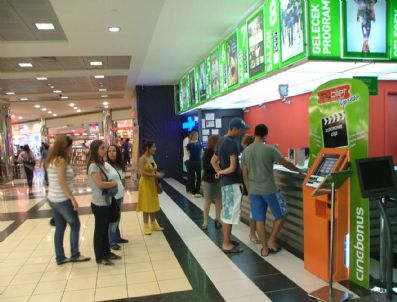 Türkiye'nin En Ucuz Sineması Antalya'da