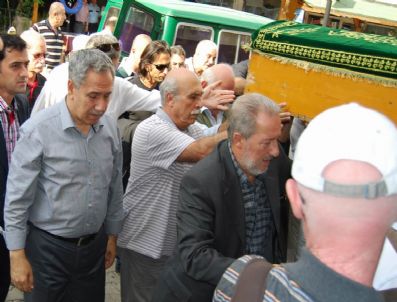 BALıKESIR DEVLET HASTANESI - Vakit Gazetesi Sahibi Nuri Aykon, Edremit'te Toprağa Verildi