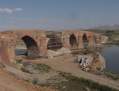 MOSTAR - Çoban Dede Köprüsü Restore Ediliyor