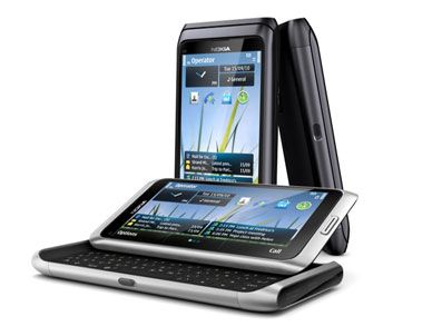 IBM - Nokia E7 lanse edildi