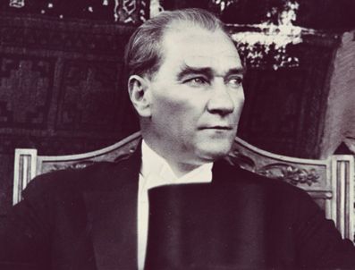 TERAKKİPERVER CUMHURİYET FIRKASI - Atatürk'ün hayatını biz kurtardık