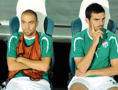 VEDERSON - Bursaspor'da Sercan Yıldırım kulübeye mahkum oldu