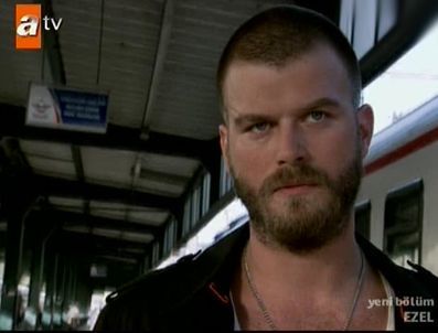 BARIŞ FALAY - Fenomen dizi Ezel'de hatalar zinciri...