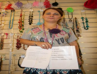 Hapiste Meslek Sahibi Olan Travesti, Başbakanlık Desteğiyle Bijuteri Dükkanı Açtı