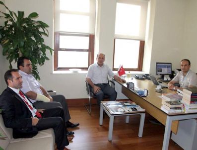 BALıKESIR BELEDIYESI - Balıkesir Belediye Başkanı İsmail Ok Marmara Belediyeler Birliği'ni Ziyaret Etti