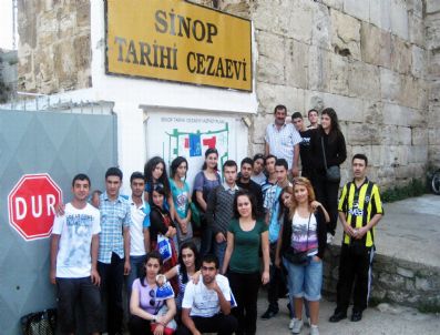 AYANCıK İNALTı MAĞARASı - Elezağlı Gençler Karanlık Zindanları Gezdi