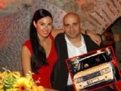 Eren Talu, Defne'nin cipiyle aşk turunda