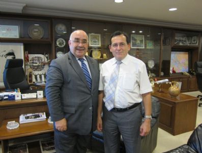 MEHMET ÜNAL - Hacısalihoğlu, 2010 Yılı 2. Çeyrek Büyüme Rakamlarını Değerlendirdi