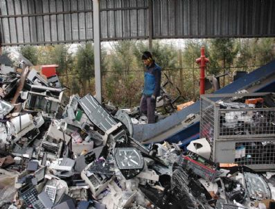 Kocaeli'nde 18 Ayda 17 Ton Elektronik Atık Toplandı