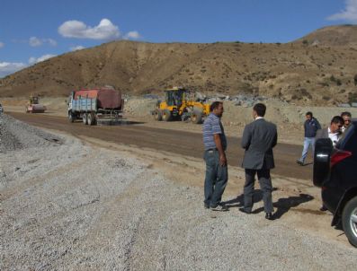 NIYAZI ERTEN - Kelkit-erzincan Arası Bölünmüş Yol Çalışmaları Devam Ediyor