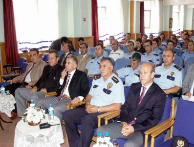 OSMAN ÖZTÜRK - Kırşehir'de İletişim Becerileri Konferansı
