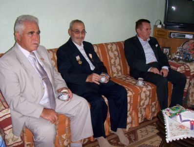 NECDET ÖZEKMEKÇI - Sökeli Gazilere Evlerinde Ziyaret