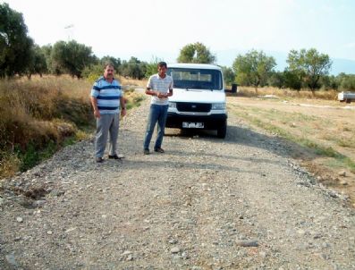 FIKRET AKOVA - Belediyeden Arazi Yollarına İyileştirme