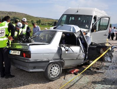 Sivas'ta trafik kazası: 1 ölü, 3 yaralı
