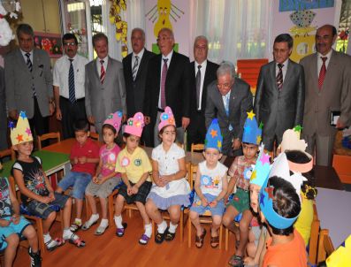 ERGUVAN - Adana'da Yeni Eğitim-öğretim Yılı Başladı