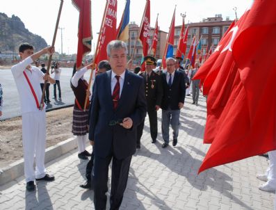 HALUK İMGA - Afyonkarahisar'da 2010-2011 Eğitim Ve Öğretim Yılı Başladı