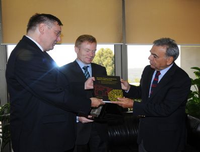 PASCAL - Alman Ve Fransızlar Birlikte Geldi