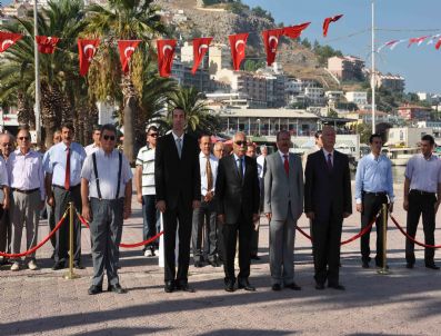 DURUSU - Kuşadası'nda İlköğretim Haftası Kutlamaları