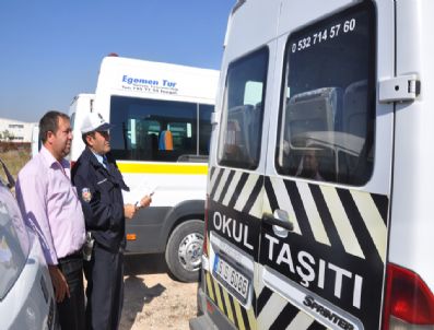 Okul Servisleri İçin Emniyetten Velilere Ve Okul Yöneticilerine Çağrı