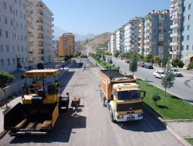 Gecekondu Önleme Bölgesine 30 Bin Ton Asfalt