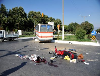 ATÇALı KEL MEHMET  - Işık İhlali Kötü Sonla Bitti