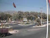 Motorsikletle minibüs böyle çarpıştı