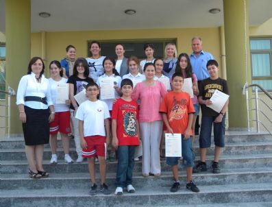 CAMBRIDGE ÜNIVERSITESI - Odtü-ülkem Koleji Öğrencilerine Sertifika