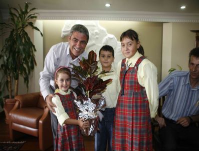 İBRAHIM FıRTıNA - Selçuk'ta Öğrencilerden Başkana Ziyaret