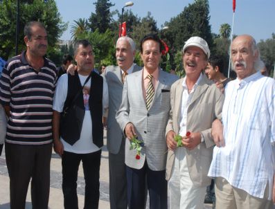 YıLMAZ KÖKSAL - Altın Koza'da Sanatçılardan Ata'ya Saygı