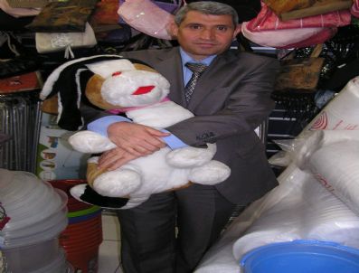 İNÖNU ÜNIVERSITESI - Bakan Aliye Kavaf'tan Minik Bebeğe Doğum Günü Hediyesi