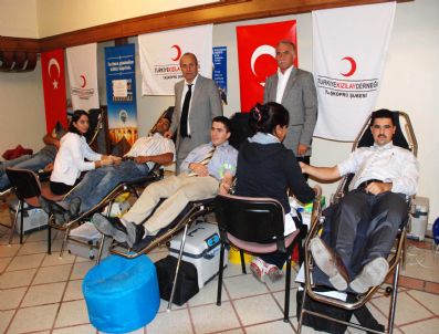 HÜSEYIN ARSLAN - Kızılay Taşköprü Şubesi'nden Kan Bağışı Kampanyası