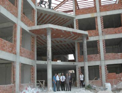 OSMAN HACıBEKTAŞOĞLU - Anneleri Adına Okul Yaptırıyorlar