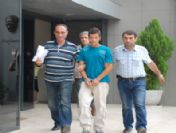 Bıçakla Tehdit Ettiği Kadının Cüzdanından 1.5 Tl Çıkınca, 'Şaka Yaptım' Dedi