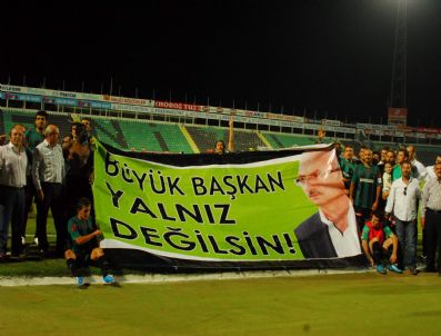 ALI HELVACı - Denizlispor'da Tur Sevinci