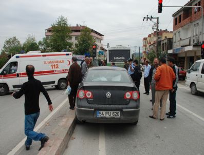 Sapanca Belediye Başkan Yardımcısı Öz Trafik Kazasında Yaralandı