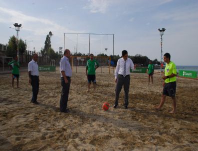 NURULLAH ERTAŞ - Van'da Öğretmenler Arası ''plaj Futbolu'' Turnuvası