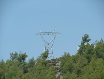 TÜRKIYE ELEKTRIK İLETIM - Anamur'da Yüksek Gerilim Direkleri Dikiliyor