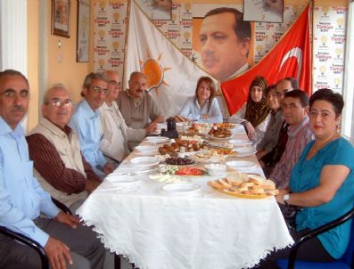 TANSEL ÇÖLAŞAN - Tansel Çölaşan'a Ak Parti'den Kınama