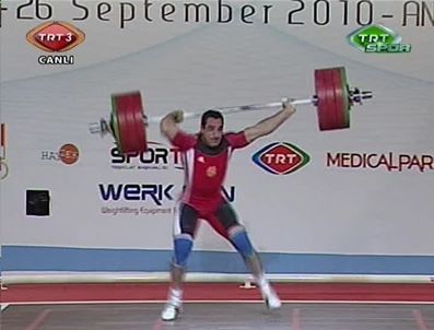 Ermeni haltercinin kolu böyle kırıldı