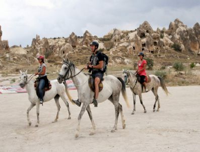 ÜÇHISAR - Kapadokya'da At Turlarına Büyük İlgi
