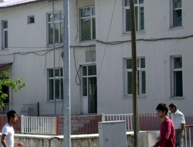 Kağızman'da Jandarma Komutanlığı Boşaltılan Binalarda Onarım Başlattı