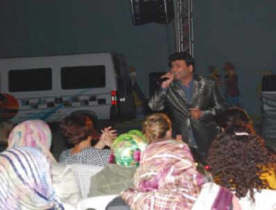 HALİT ERGENÇ - Pazarlar'da Halk Konseri