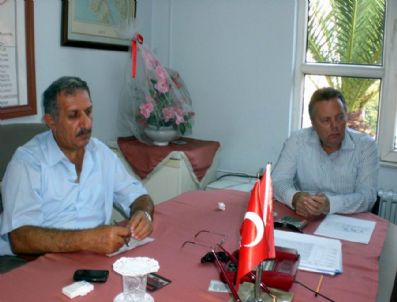 HASAN BÜLENT TÜRKÖZEN - Aytugeb Atağa Geçiyor