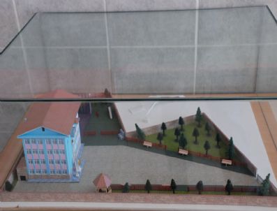 Örnek Okul Bahçesi