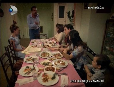 'Öyle bir geçer zaman ki 'dizisi izleyenleri gözyaşına boğdu